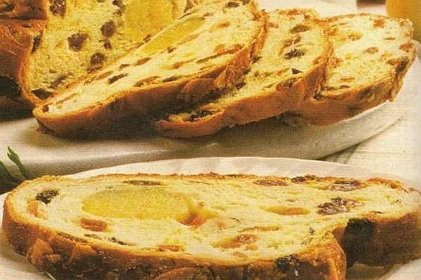 Raisins & Almonds