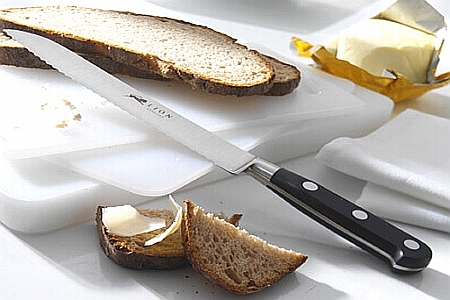 TĂIAT PÂINE