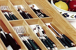 BOX WITH COMPARTMENTS
