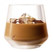 Lichioruri și băuturi distilate infuzate