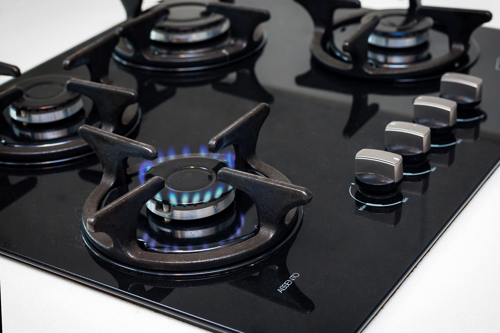 Gas cookers