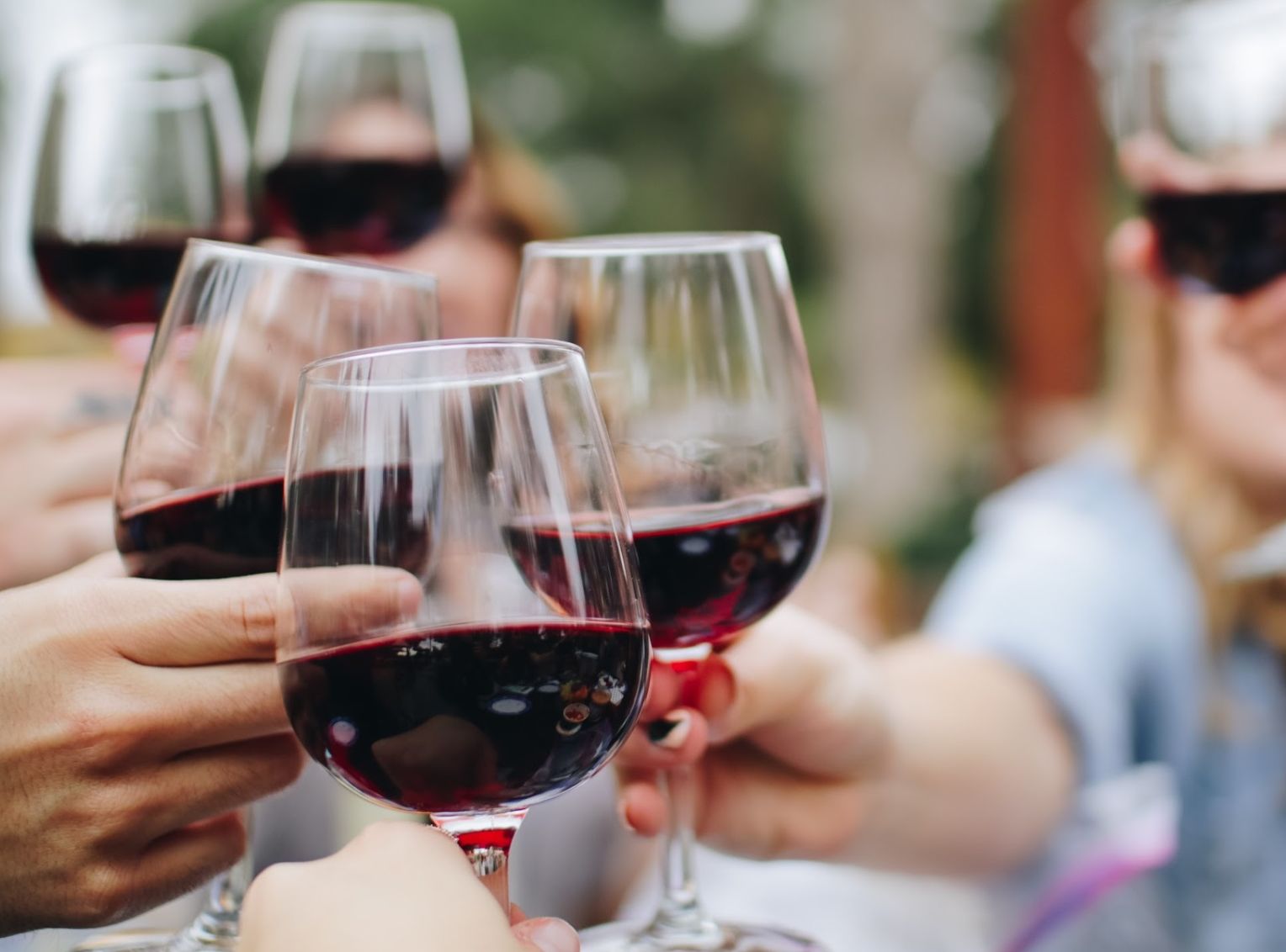 RED WINE BLENDS